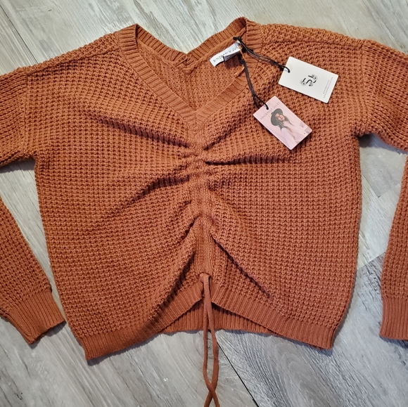 Other - Crop sweater xs brown, New with tags